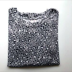 Secret Treasures Top/Loungewear/Sleep. Very soft and cozy. large.